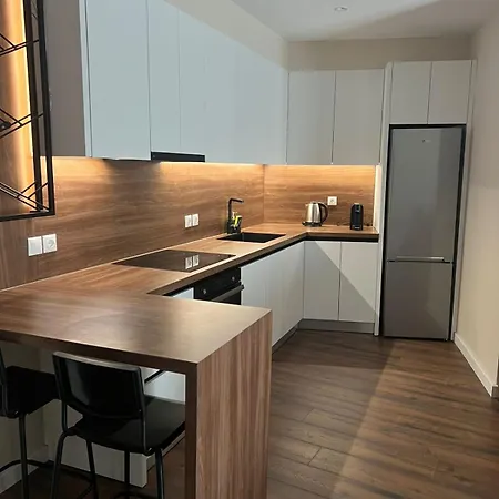 Hotel apartamentowy Amad